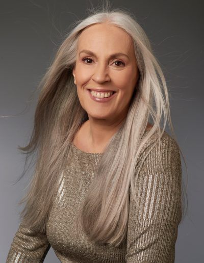 Sofía Quirell con Khraal